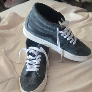 Vans Mid-Top Suede Sneakers in Charcoal and White